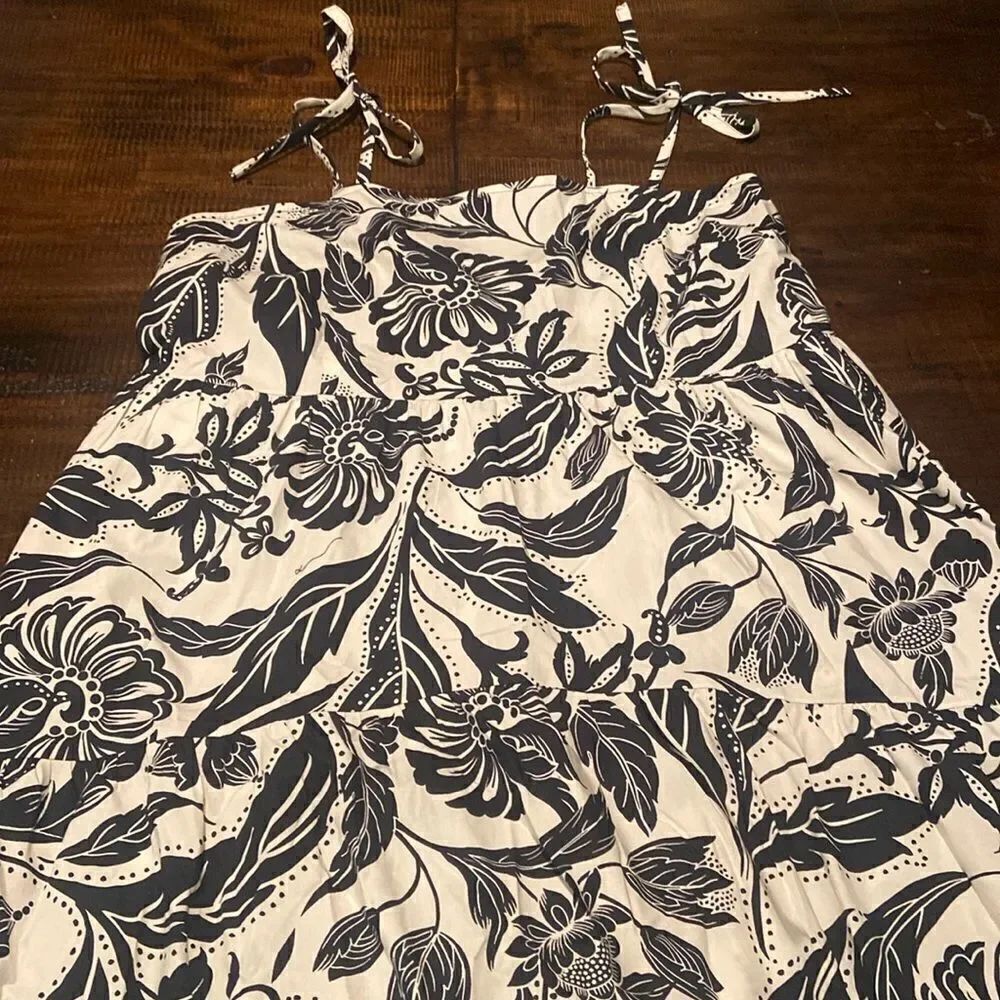 Who What Wear? High Low Maxi Dress Black and White Floral Print